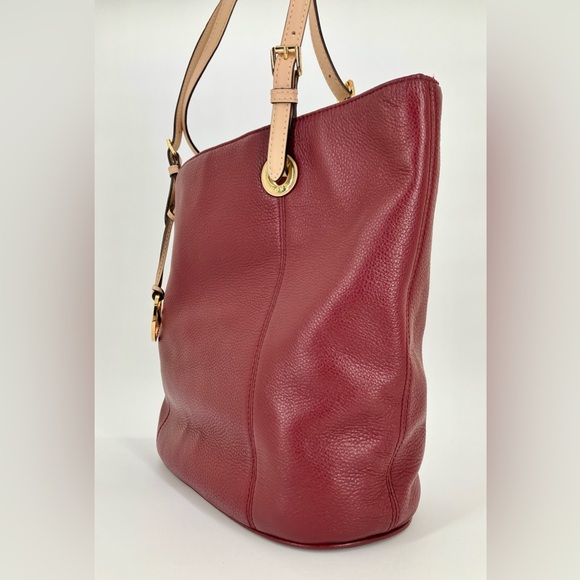 MICHAEL KORS Burgundy Jet Set Tote *Like New* - Picture 4 of 13